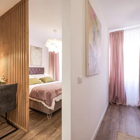 Apartman Charming In Center